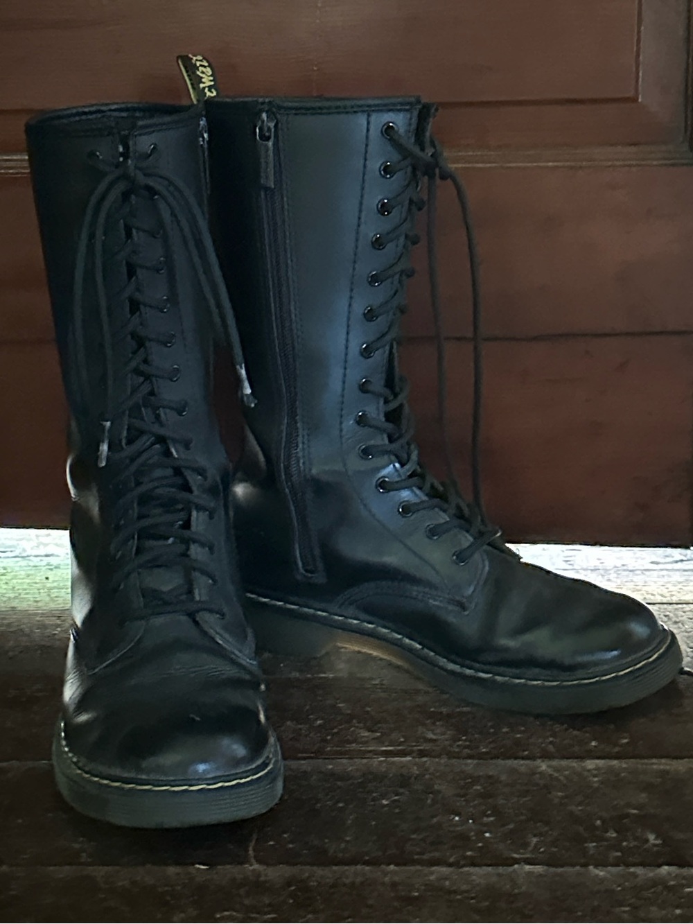 Doc Martens vegan leather size 5